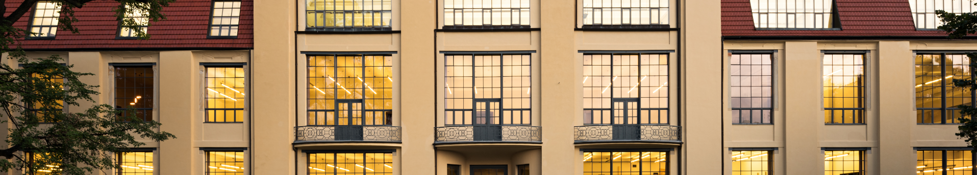 Main building of the Bauhaus-Universität Weimar, Photographer: Tobias Adam